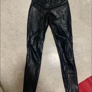 Wilfred Daria Faux Leather Leggings - Size Xs